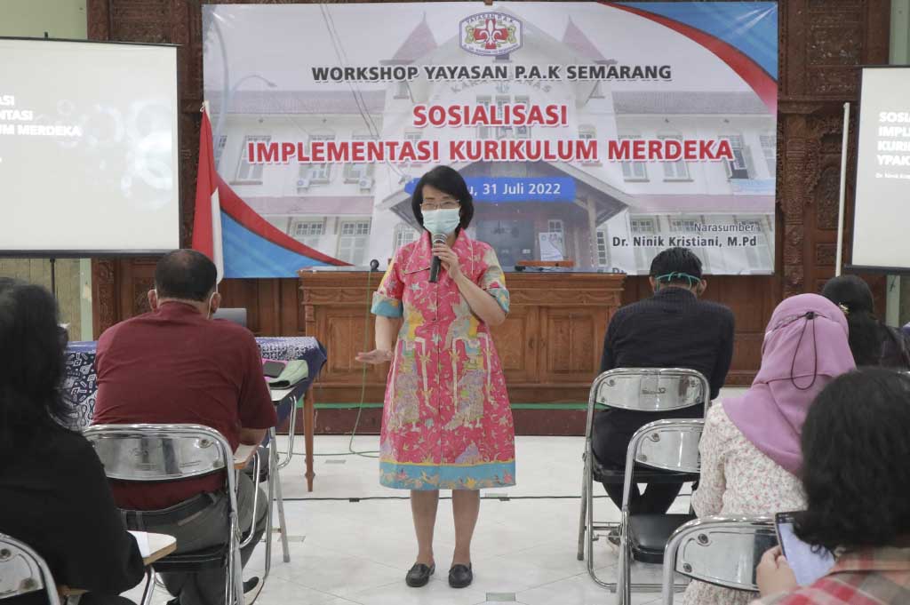 Sosialisasi Implementasi Kurikulum Merdeka (IKM) Bersama Dr. Ninik Kristiani, M.Pd